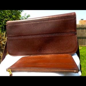 Vintage Coach- Tribeca clutch convertible with matching wallet